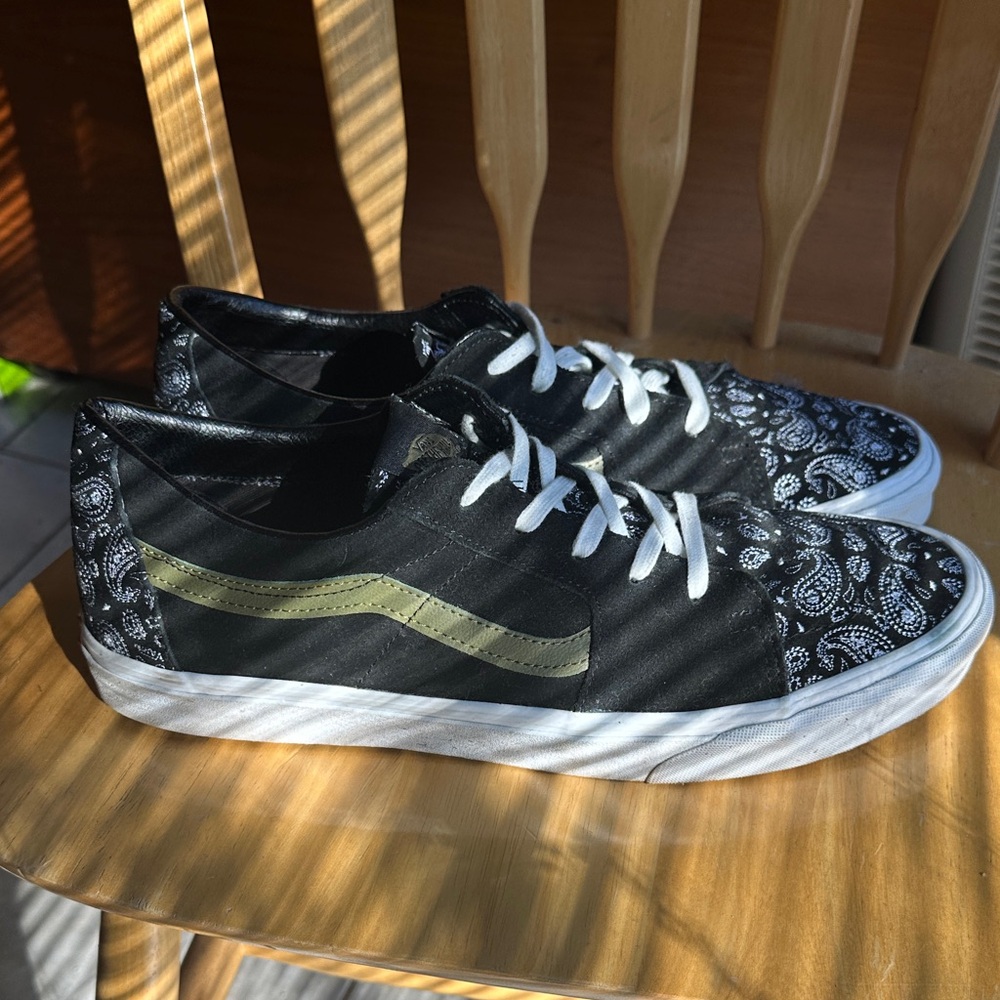 Vans Black and White Paisley Athletic Shoes